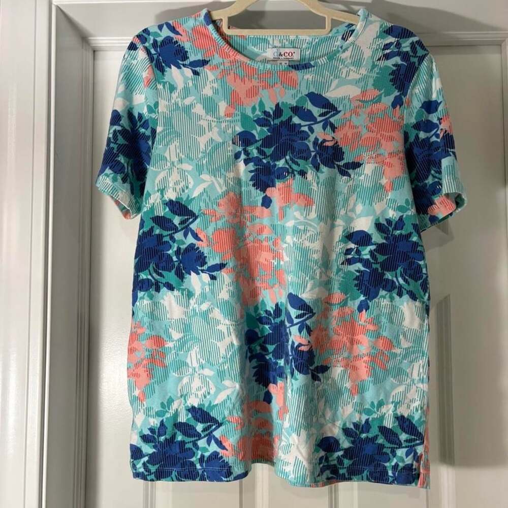 Denim & Co. Floral Print Short Sleeve T-Shirt M